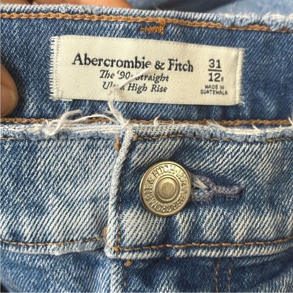 Abercrombie and fitch the 90s straight ultra high rise size 31/12R - Picture 6 of 10